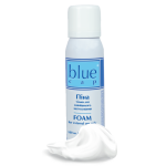 Флакон піни Blue Cap (100 мл) з текстурою піни поруч. Засіб для зовнішнього застосування при псоріазі, себореї та екземі, що знімає свербіж та лущення.
