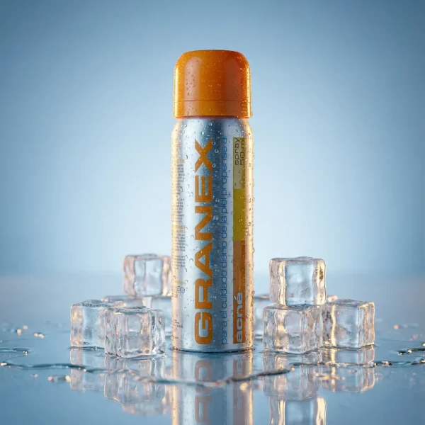 Художнє фото спрею Granex в оточенні кубиків льоду, що символізує свіжість та заспокійливу дію засобу.