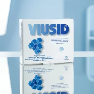 Коробка Віусід (360 г) у ракурсі. Містить гліциризинову кислоту, глюкозамін, аргінін та цинк для ефективної боротьби з вірусними інфекціями.